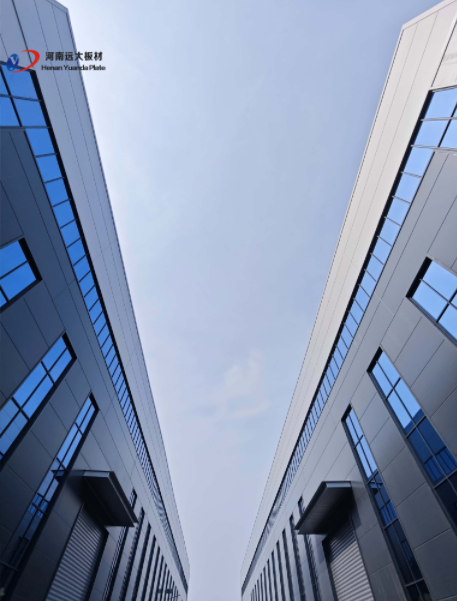 聚氨酯夾芯板：高效節(jié)能，防火防水，為建筑護航(圖1)