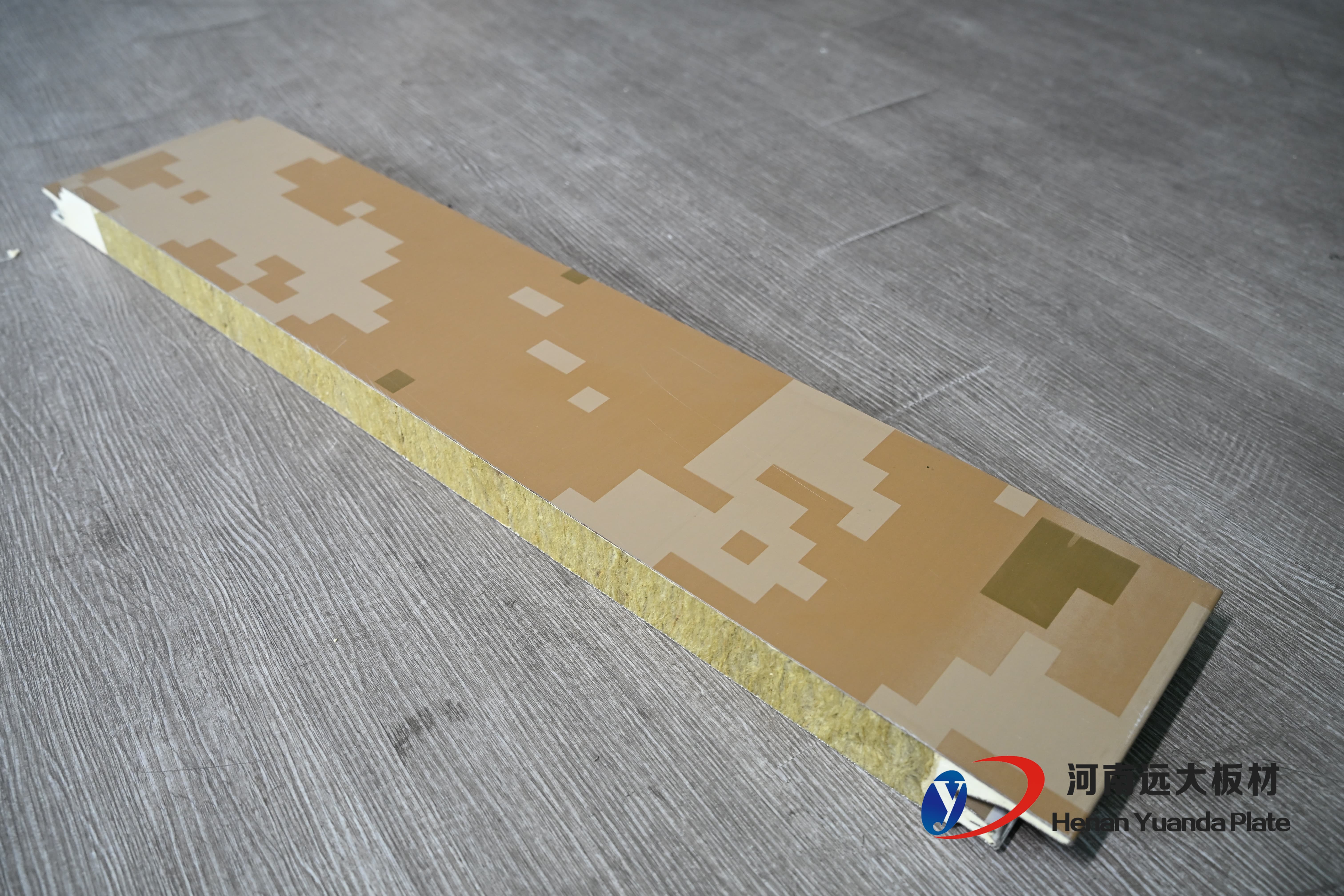 聚氨酯夾芯板一平方多少錢？2025年最新價格與性能全解析(圖1)