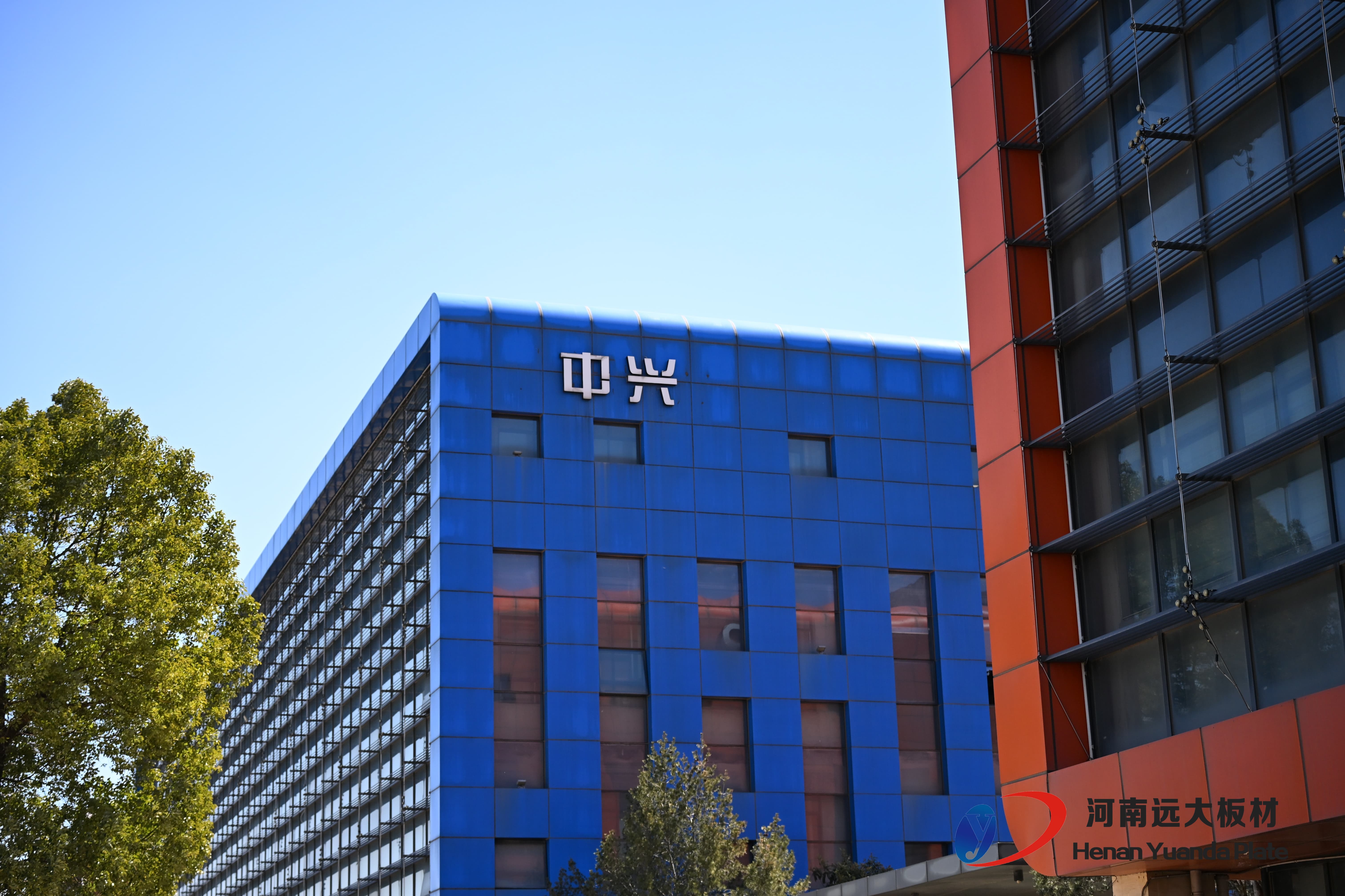 核心技術揭秘：為何我們的巖棉夾芯板十年不松馳？(圖2)