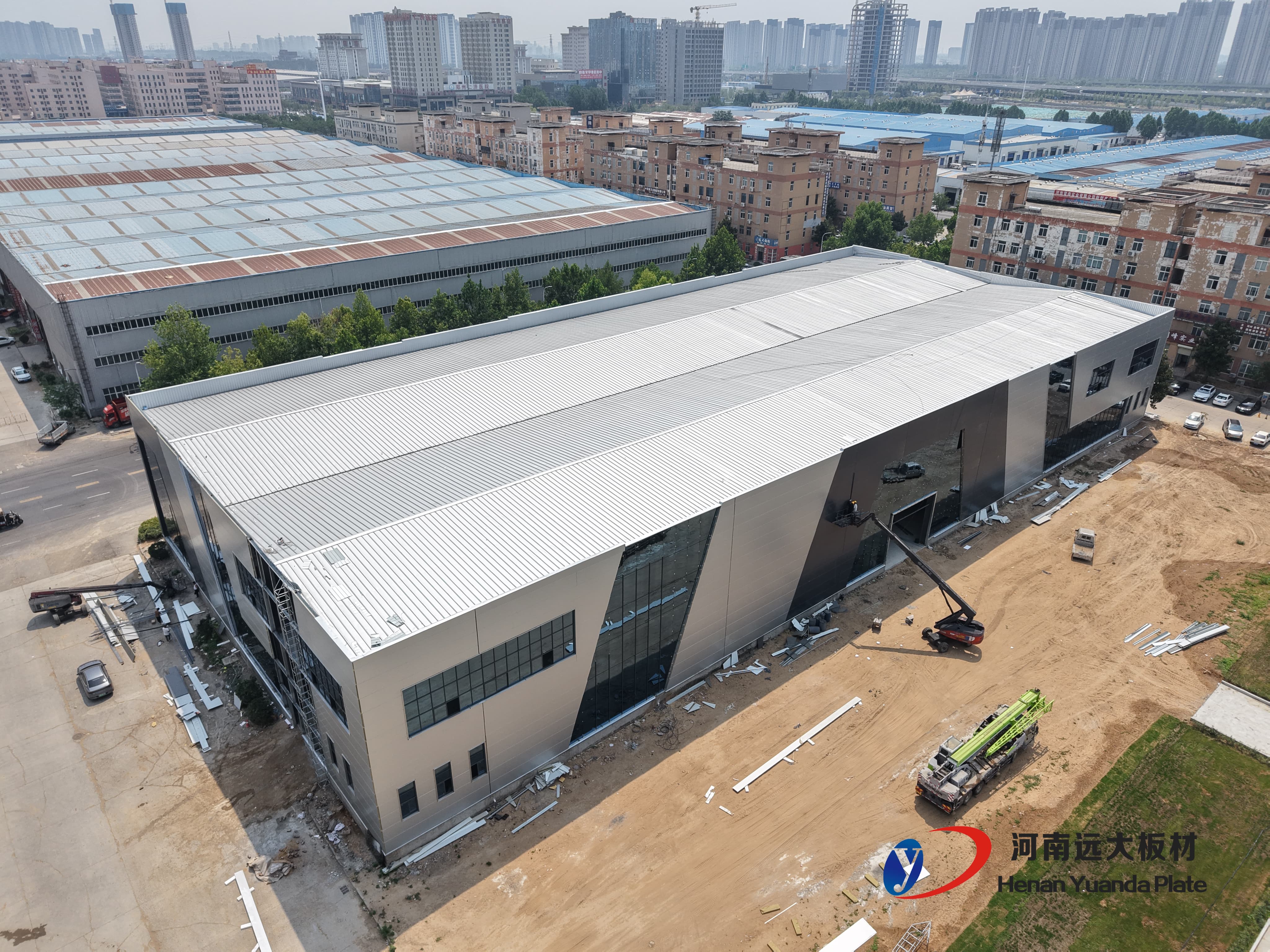 傳統(tǒng)板材VS聚氨酯夾芯板：在建筑效率與能耗上，差距竟然這么大！(圖3)